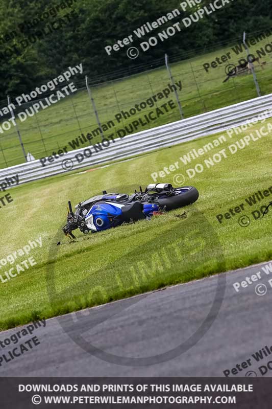 anglesey;brands hatch;cadwell park;croft;donington park;enduro digital images;event digital images;eventdigitalimages;mallory;no limits;oulton park;peter wileman photography;racing digital images;silverstone;snetterton;trackday digital images;trackday photos;vmcc banbury run;welsh 2 day enduro